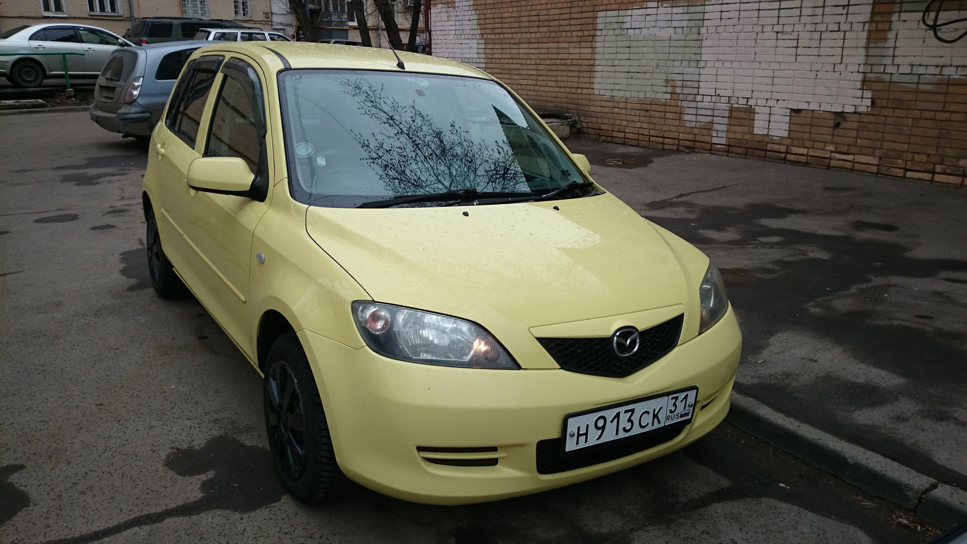 Mazda Demio (2G) 1.3 бензиновый 2003 | DY3W на DRIVE2