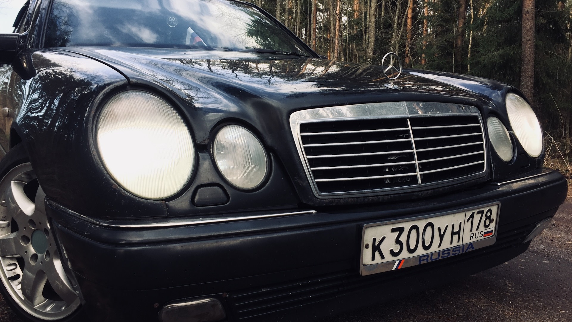 Mercedes-Benz E-class (W210) 2.4 бензиновый 1998 | Мерзавец на DRIVE2