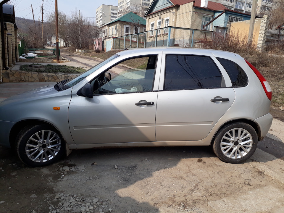 Калина на 15 дисках фото Прикупил тапки R15 195/50 - Lada Калина хэтчбек, 1,6 л, 2011 года колёсные диски