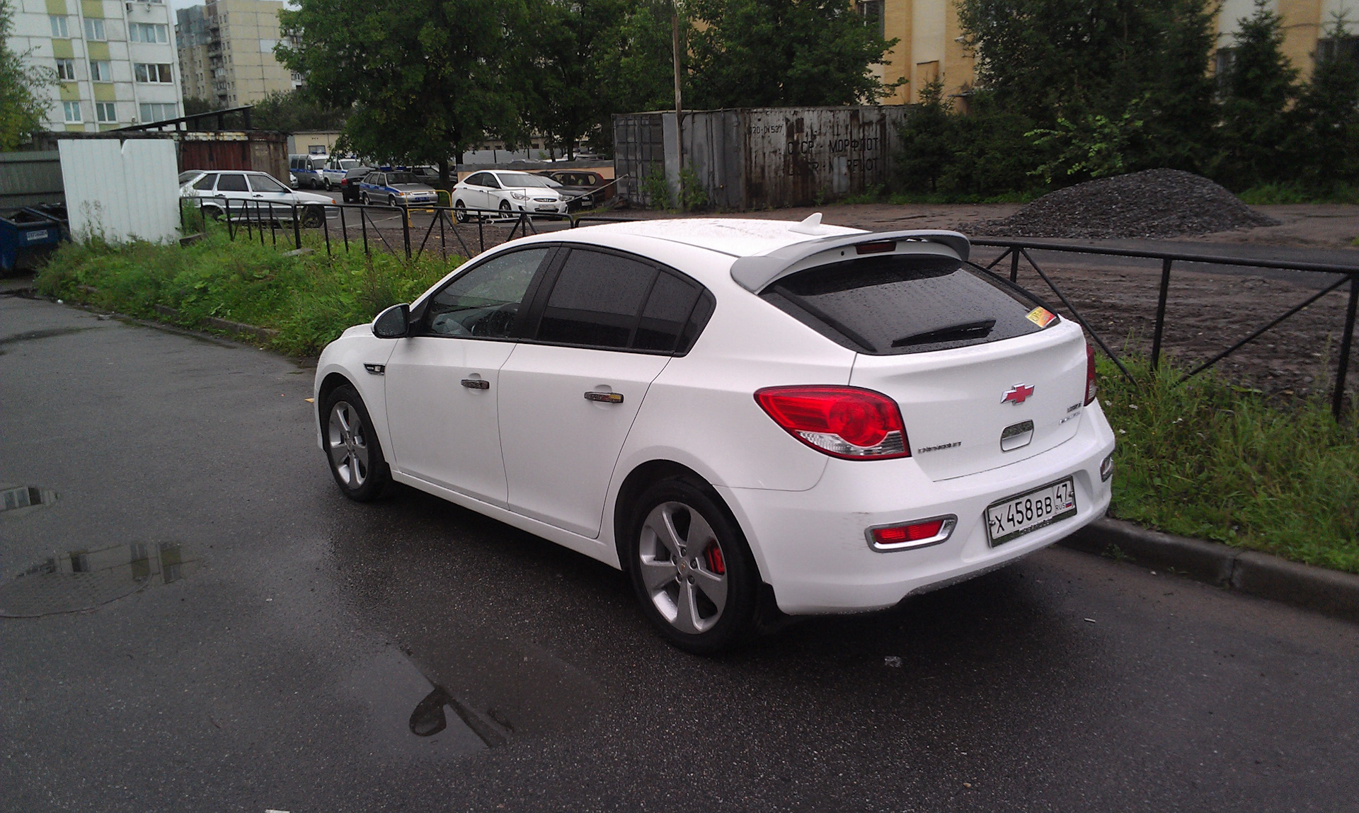 Спойлер Chevrolet Cruze хэтчбек