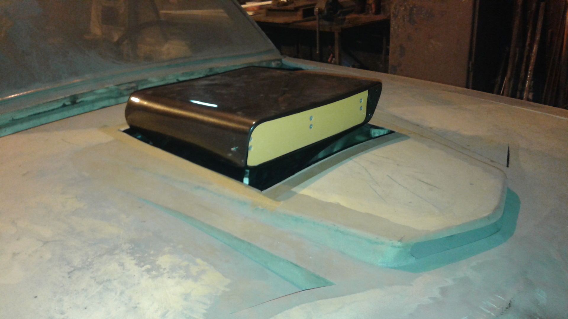 Воздухозаборник на капот ваз 2109. Спойлер из пены ваз 2114. Сделать воздухозаборник. Воздухозаборник на капот ваз 2107 своими руками. Воздухозаборник на капот ваз 2114.