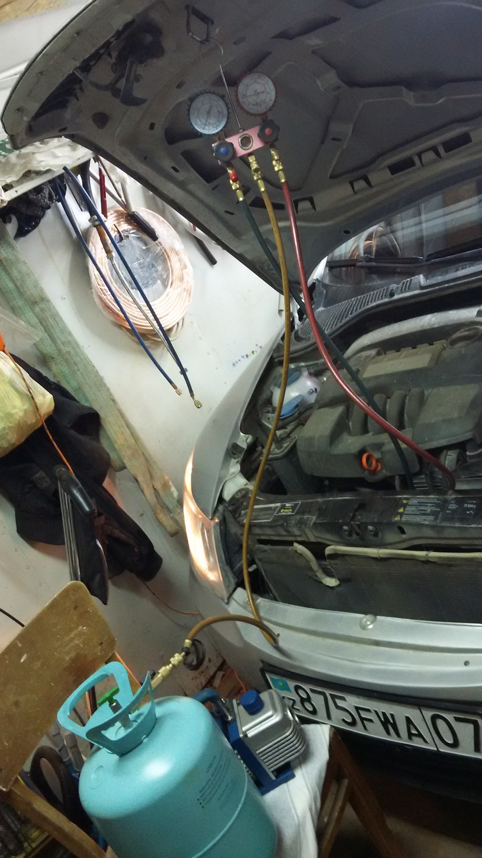 Дозаправка кондиционера — Skoda Octavia A5 Mk2, 1,6 л, 2010 года ...