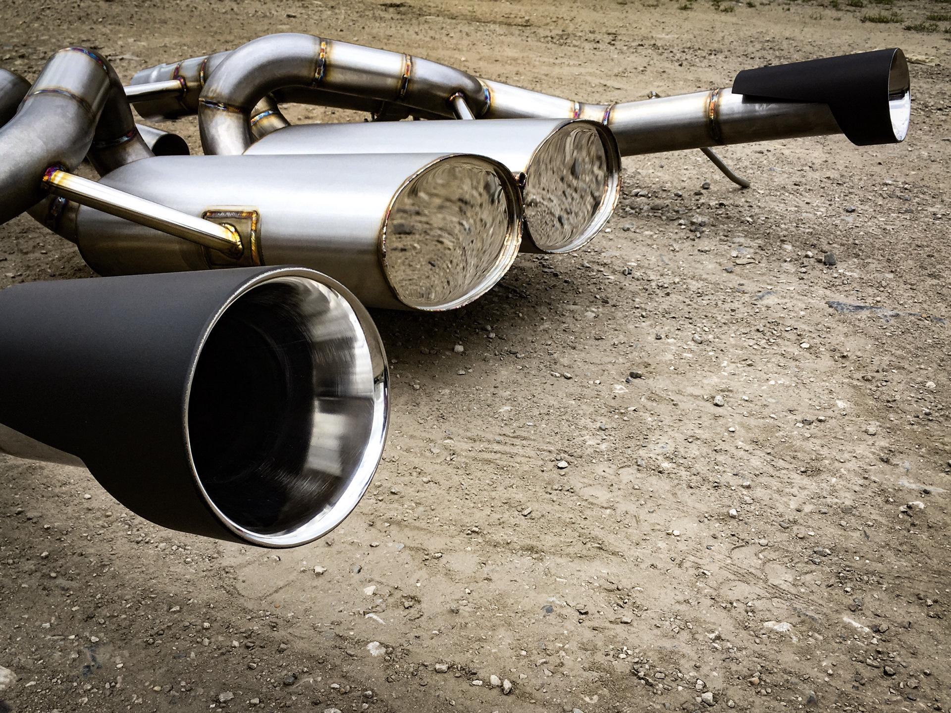 Выхлопная труба америка. Jeep grand cherokee srt8 wk2 выхлоп. Глушитель xy-10. Jeep grand cherokee srt8 выхлоп. Глушитель компрессора 3d модель.