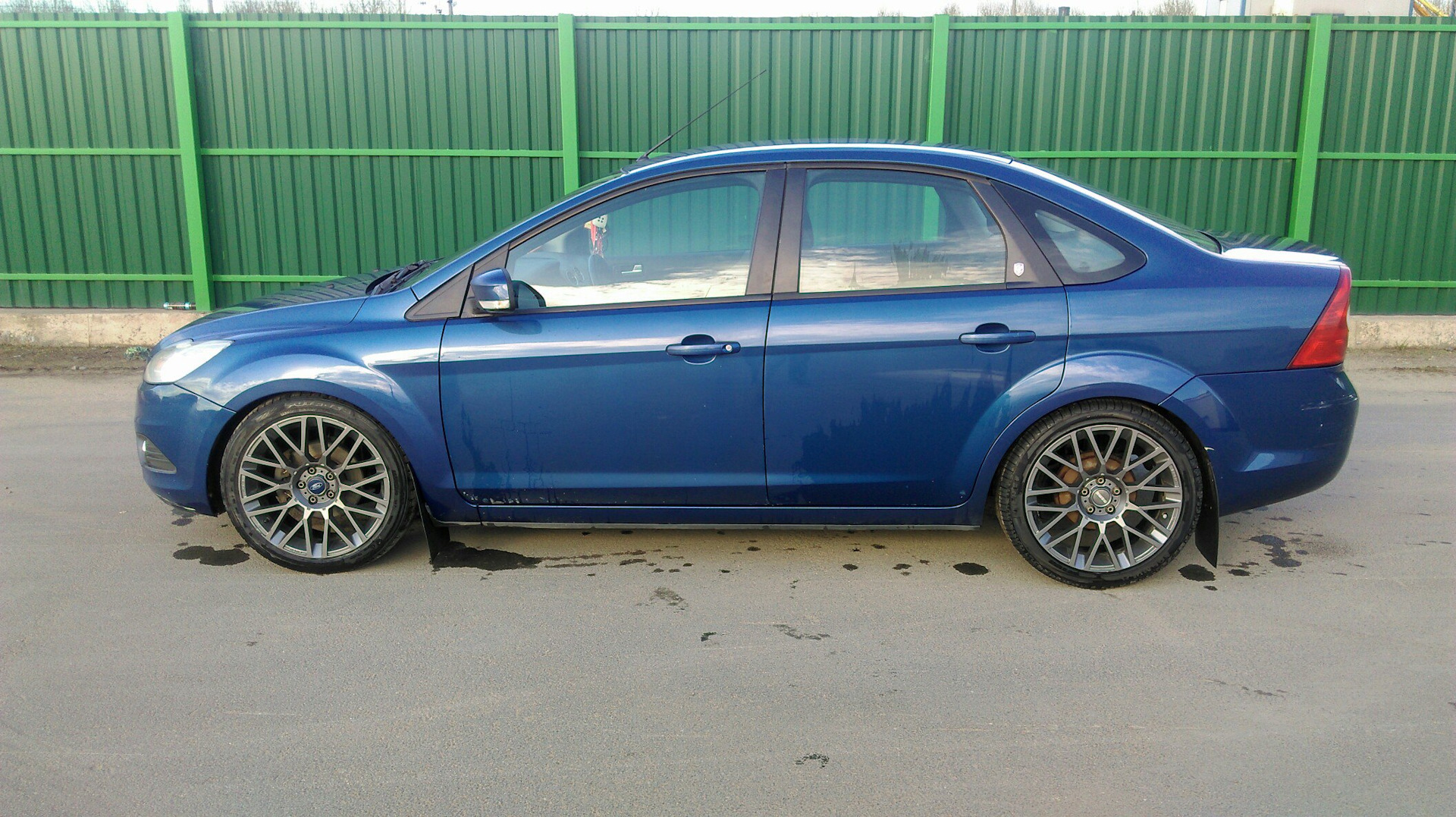 Ford Focus 2 Momo Revenge