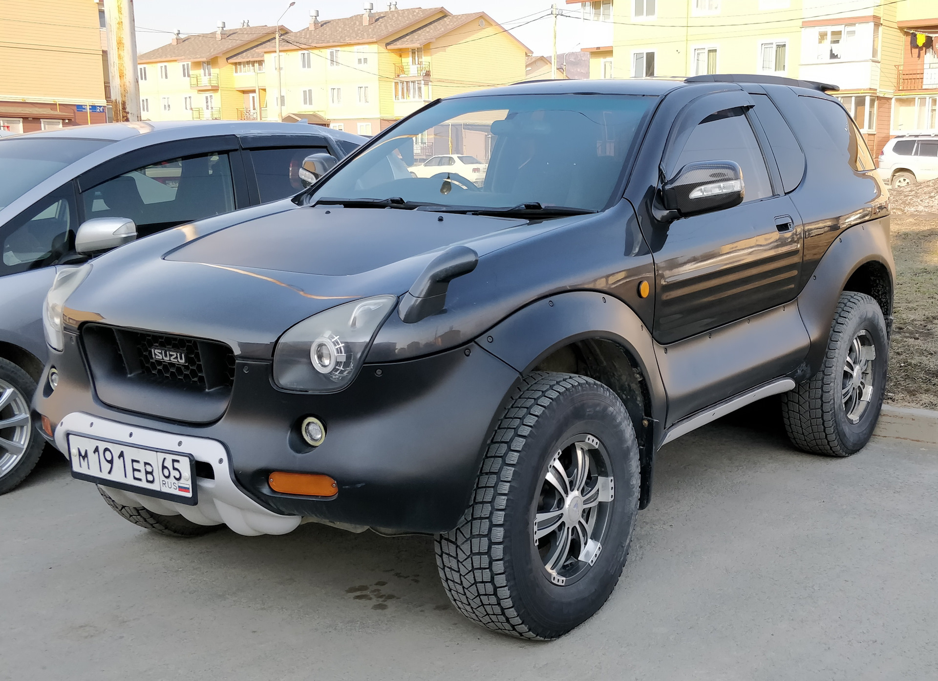 isuzu vehicross салон