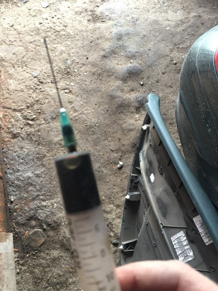 Скрипы в задней двери и тяжело закрывается. — Peugeot 307 SW, 2 л, 2004 ...