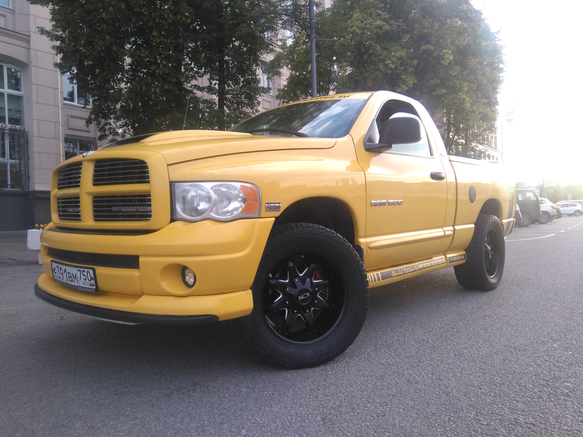 Dodge Ram Bumblebee