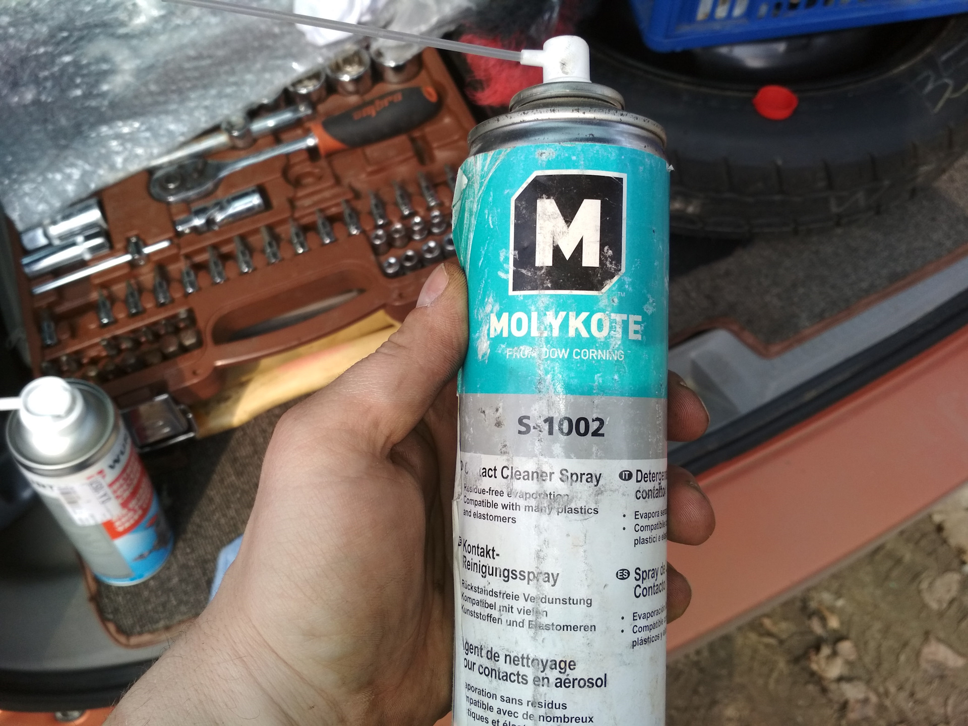 Как очистить контакты. Очиститель контактов Molykote s-1002 Spray 400 мл. Molykote s-1002. Спрей Molykote s-1002. Спрей для чистки контактов в электронике.