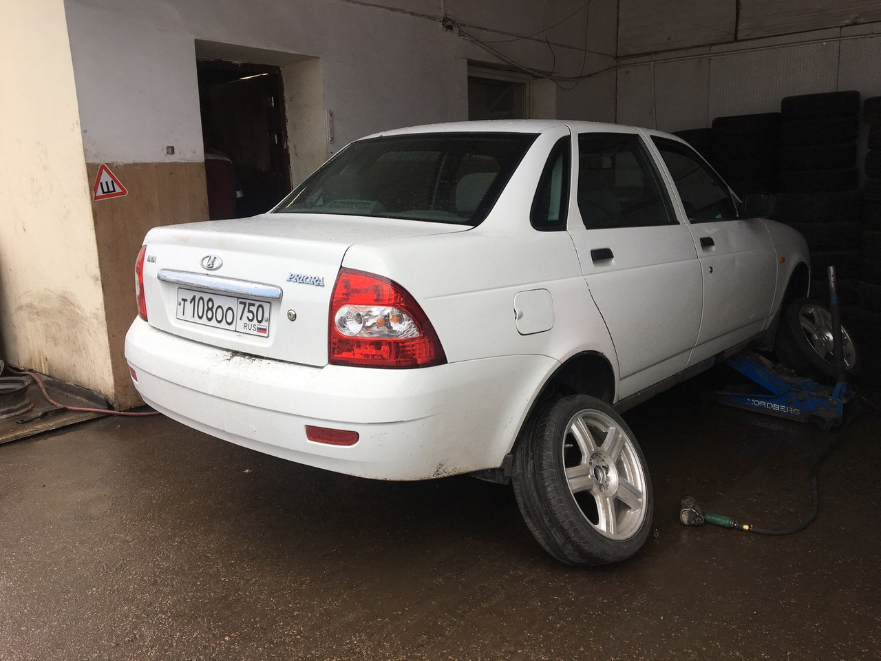 Переобулся на Торусы `16 — Lada Приора седан, 1,6 л, 2011 года ...