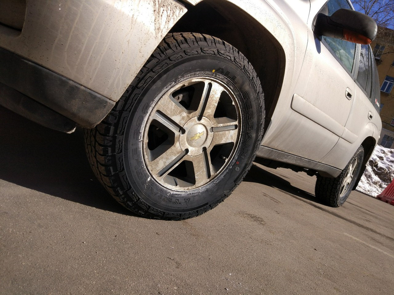 Шина шевроле. Trailblazer 4.2 колеса 265/65 r17. Chevrolet trailblazer 4.2 шины 265/70 r17. Trailblazer 4.2 колёса 245/70 r17 drive2. Trailblazer 33 резина.