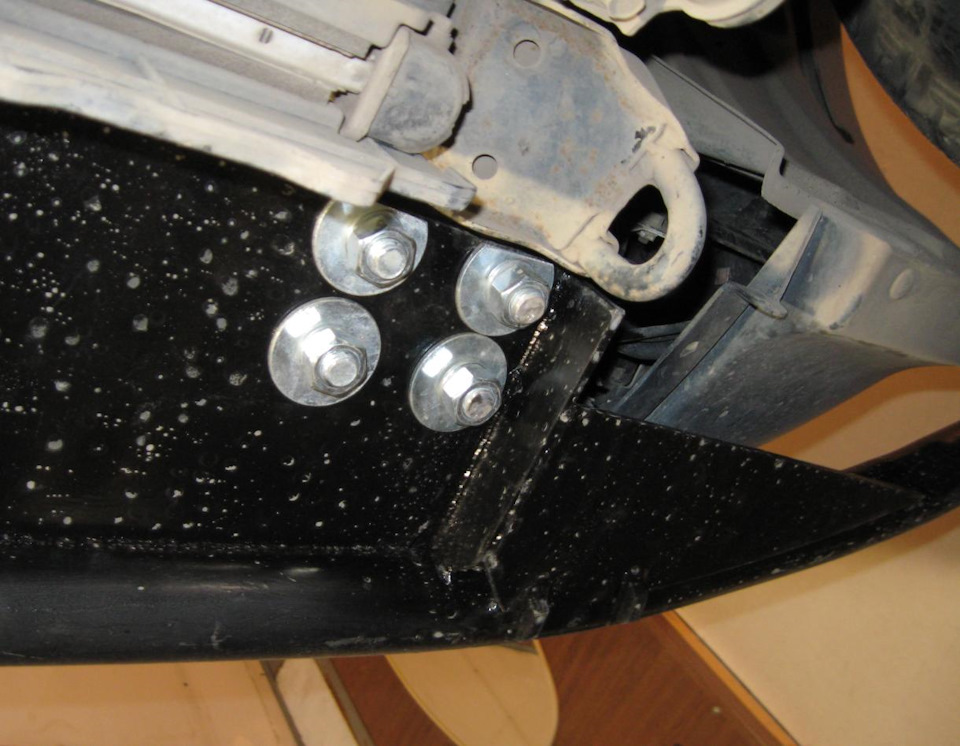 6f368g4k3e8 960 Как крепится губа к бамперу