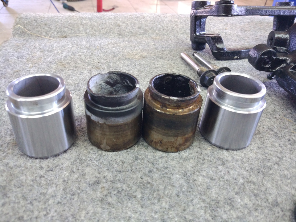 Поршень суппорта kia k5. Поршень суппорта ssangyong actyon new. Поршень заднего. Поршень frenkit p445503. P384602 поршень суппорта заднего ссангйонг.