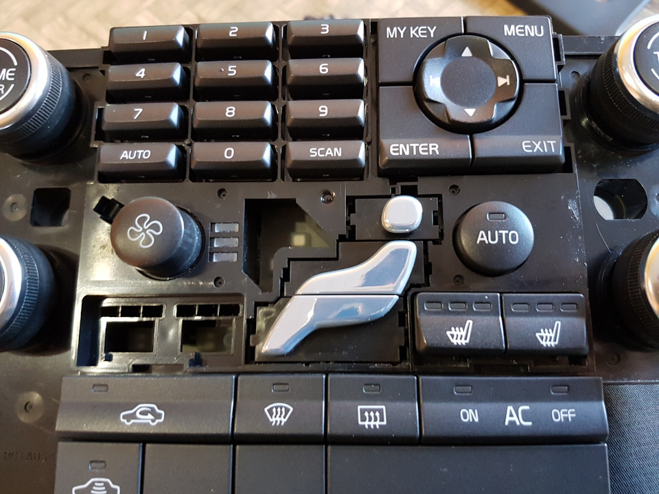 Фото в бортжурнале Volvo S80 (2G)