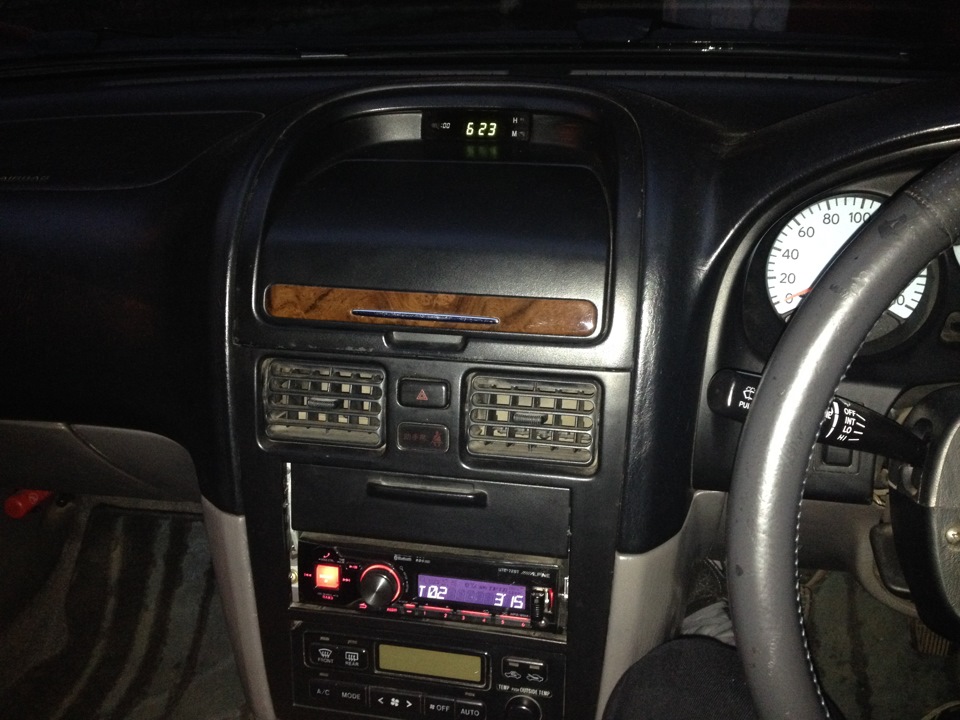 Планшет в машину — Toyota Caldina (241), 2 л, 2002 года | автозвук | DRIVE2