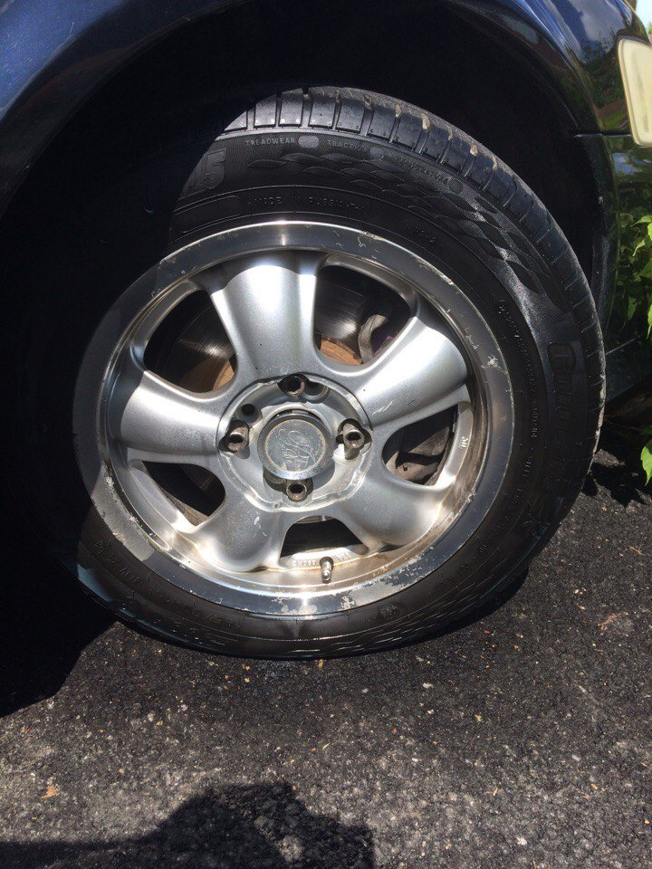 Блеск для шин Michelin — Honda Accord (6G), 2 л, 2000 года | шины | DRIVE2
