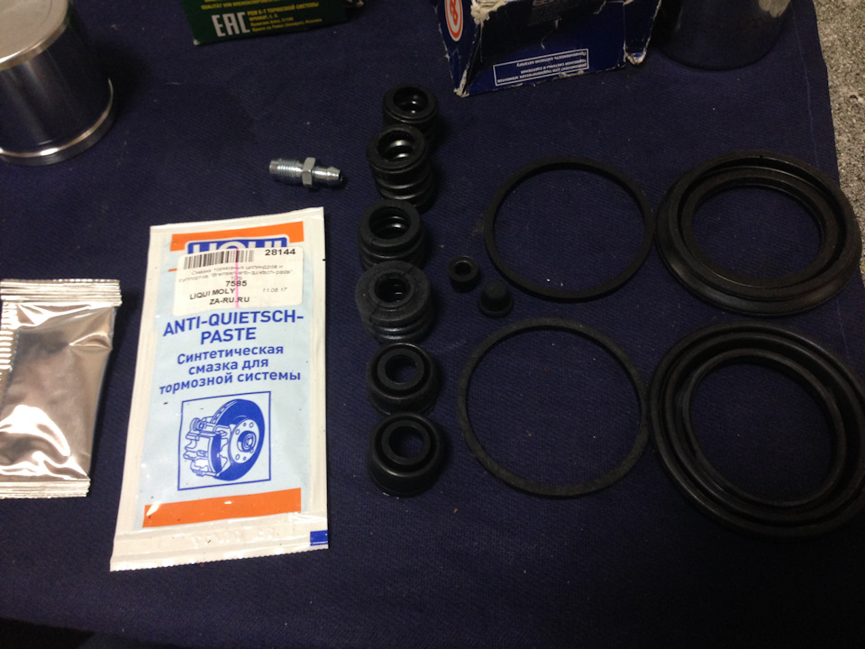 Взял ремкомплект для передних суппортов — Hyundai Accent (2G), 1,5 л ...