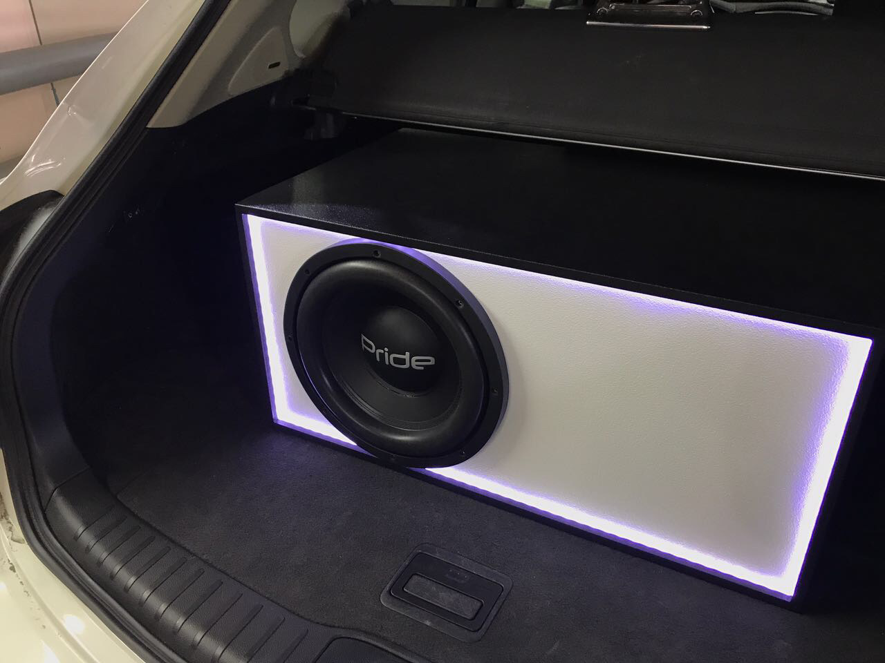 4 сабвуфера 15 дюймов в багажнике. Вакансии сабы. Вакансии сабы. Сабвуфер work mino18al. Сабвуфер активный мтх rtf 10 р.