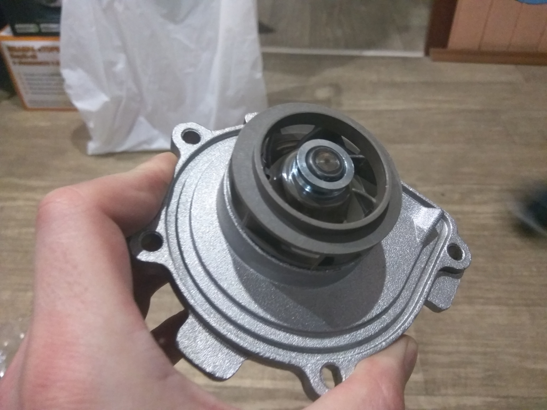 Замена помпы и прокладок теплообменника — Opel Astra H, 1,6 л, 2008 ...