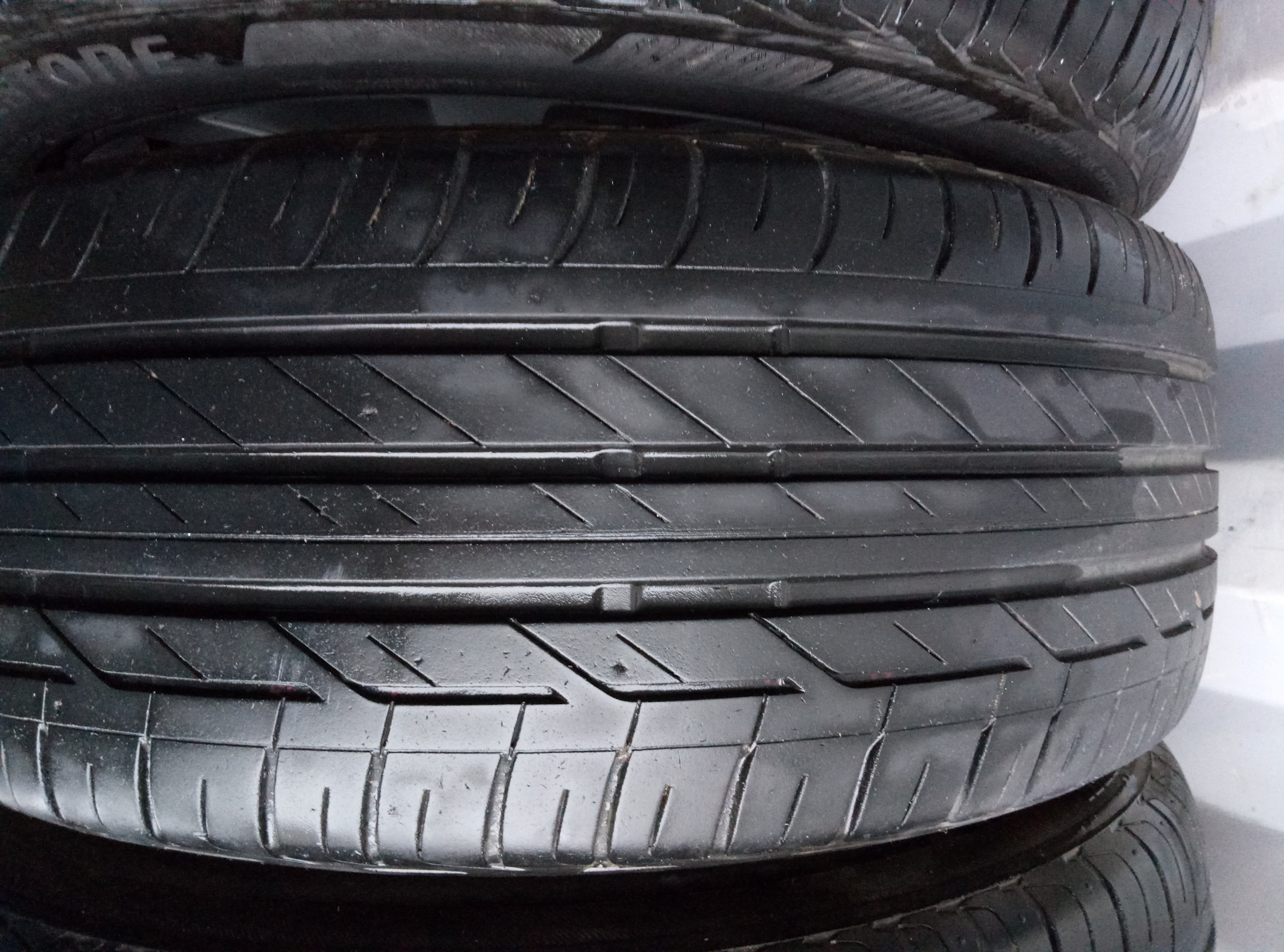 225 55 16 летняя. 225 45 16 Лето. Bridgestone t001 бу. Bridgestone t001 продам.