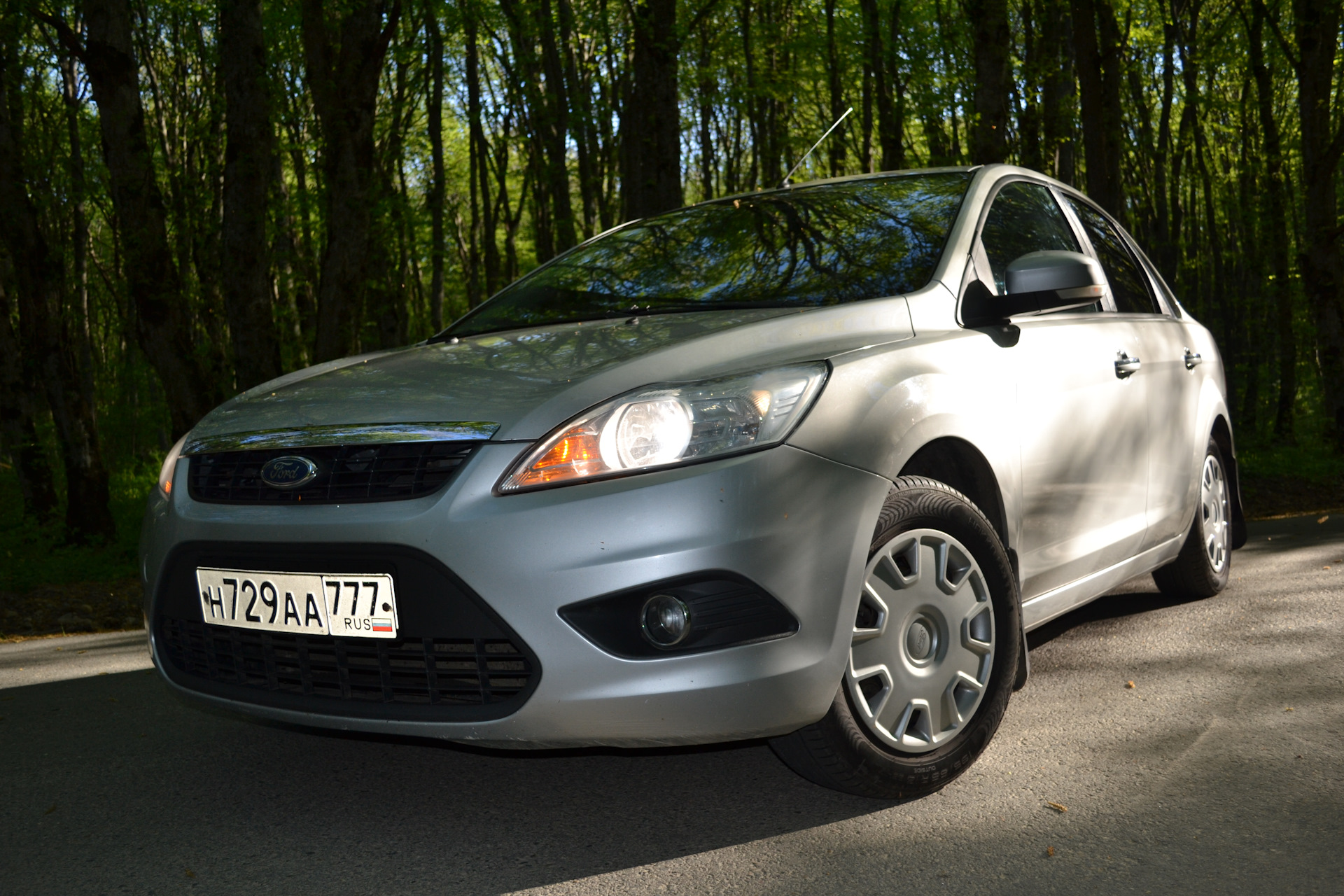 Форд фокус 2011 года. Ford Focus 2. Ford Focus 2 2011. Форд фокус 2 2011г. Форд фокус 2 Рестайлинг.