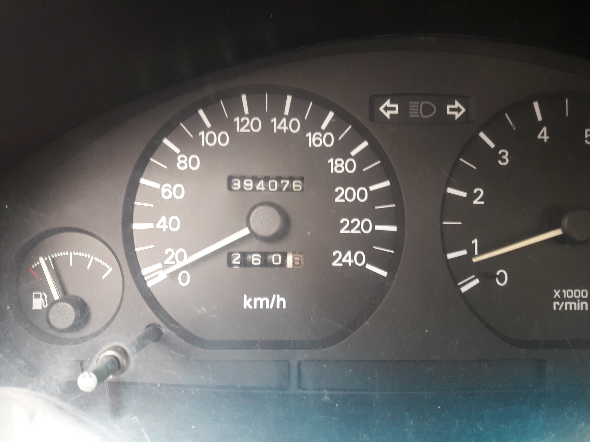 тахометр каризма. тюнинг приборной панели mitsubishi carisma. панель приборов датчик температуры мицубиси спейс стар. тахометр каризма. Space star митсубиси панель приборов.