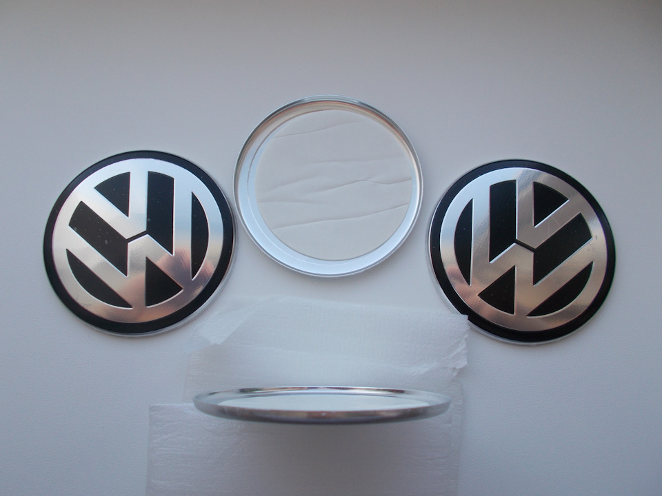 Наклейки на диски с логотипом автомобиля