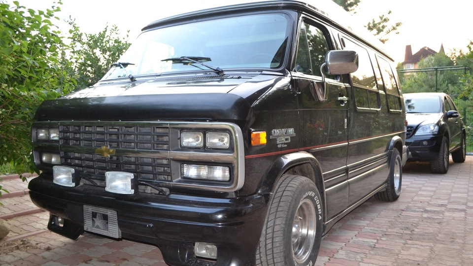 chevrolet van 1990