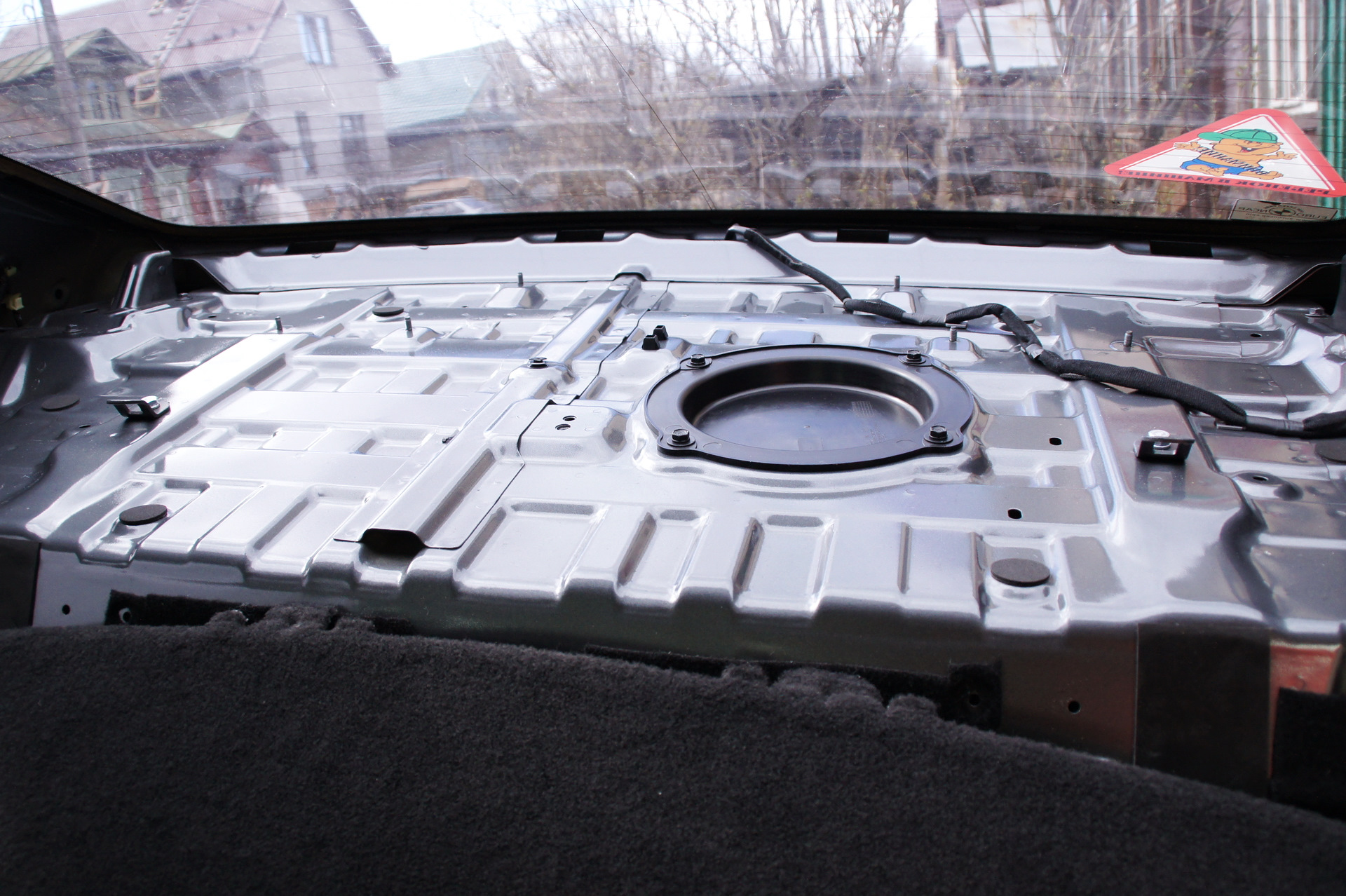 сабвуфер в hyundai i40 сабвуфер в hyundai i40