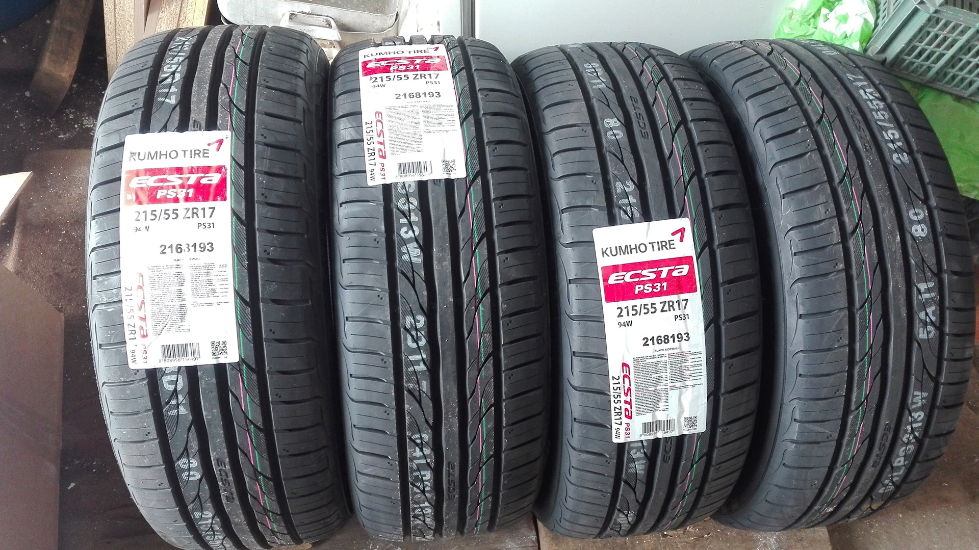 Экста. Kumho (Кумхо) Ecsta ps31 195/55. Kumho Ecsta ps31 215/55 r17 94w. Kumho Ecsta ps31 215/50 r17. Kumho Ecsta ps31 205/55 r16.