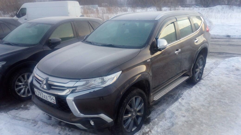 mitsubishi pajero sport с ручной коробкой фото