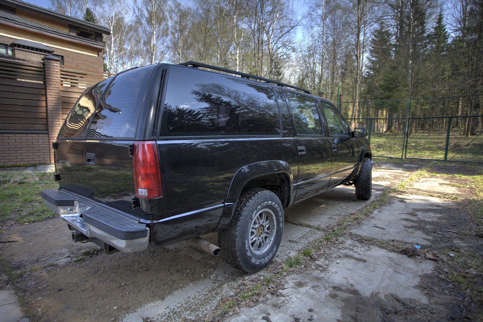 Chevrolet Suburban 9g