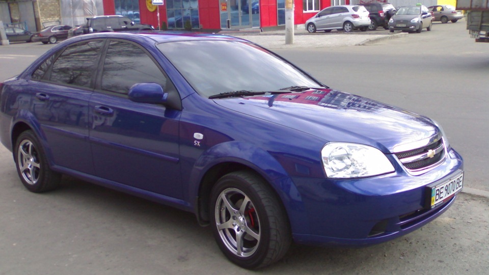 Lacetti 5d 2008 Purple