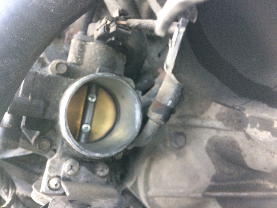 Чистка дроссельной заслонки. — KIA Ceed (1G), 1,6 л, 2008 года | своими ...