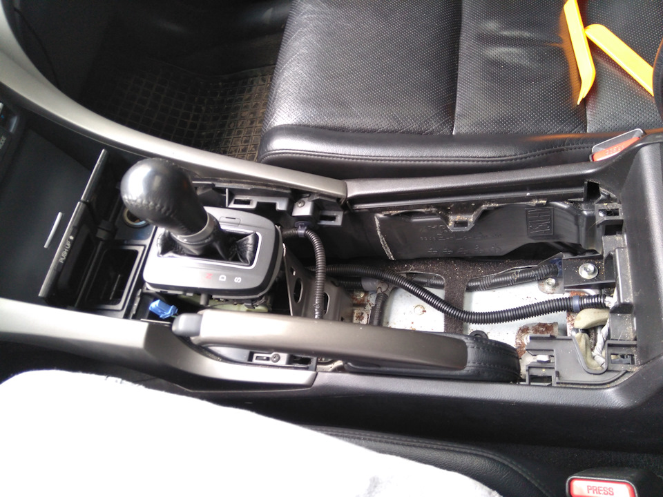 Фото в бортжурнале Honda Accord (8G)