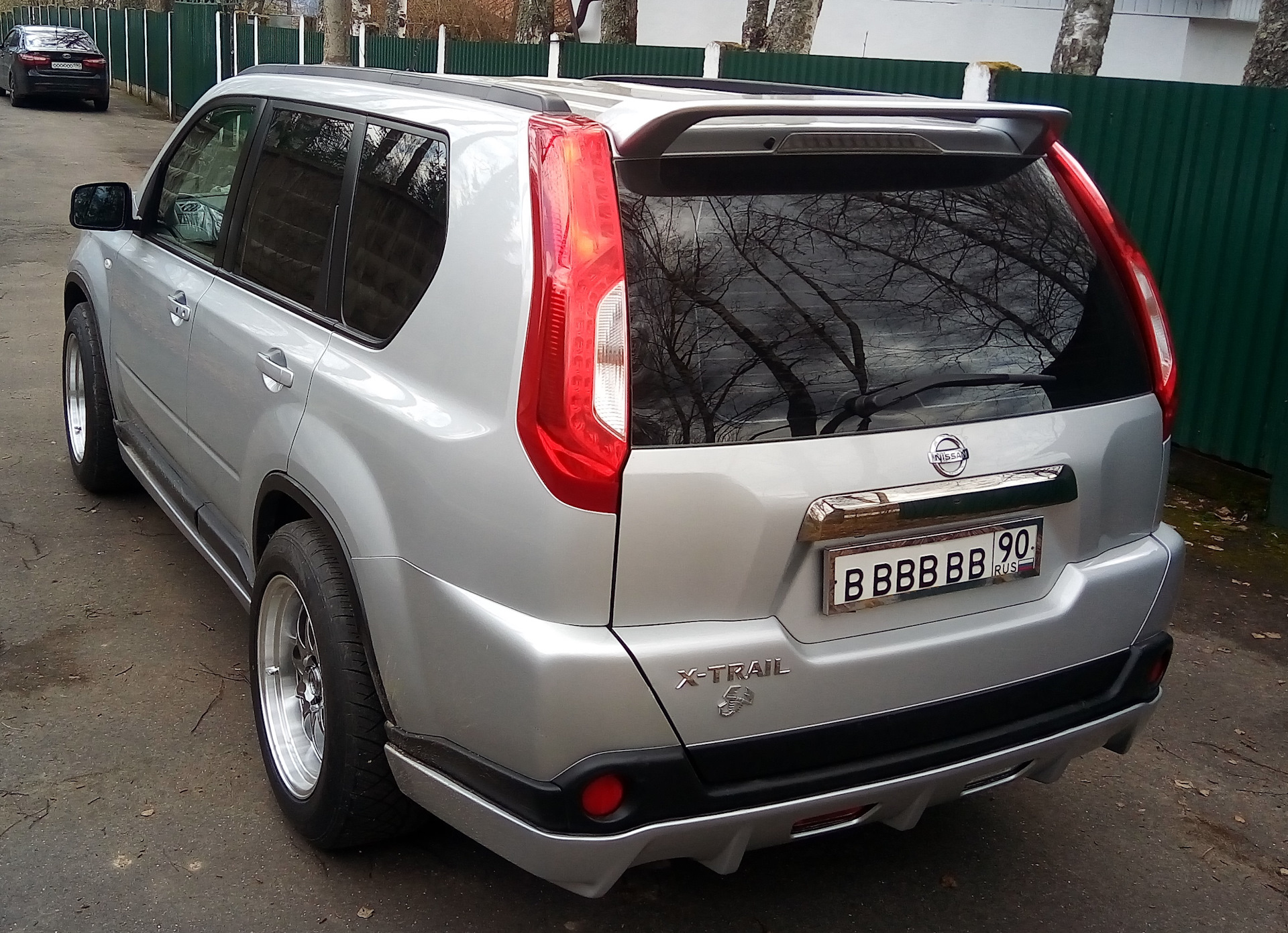 Ниссан х т31. Обвес на Nissan x-Trail t31. Impul x Trail. X Trail t31 сзади. Impul Nissan x-Trail t30.