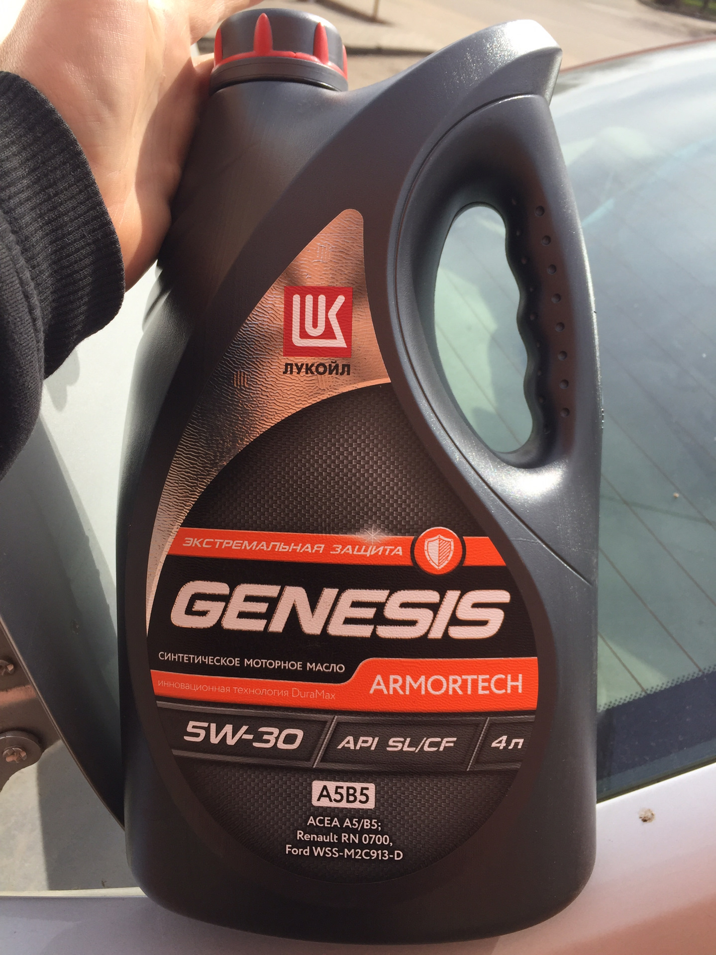 очередная замена масла! в двигатель Lukoil Genesis Armortech 5w30, и ...