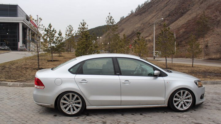 VW Polo sedan 50