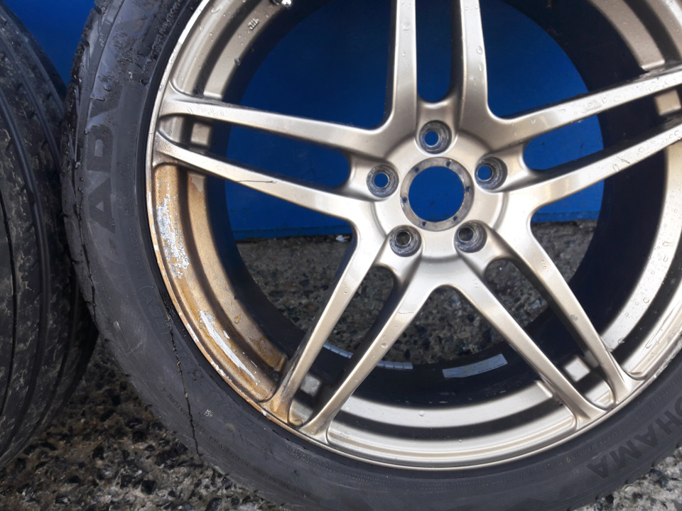 Диски в светлый графит + синие гайки — Subaru Legacy (BM/BR), 2,5 л ...