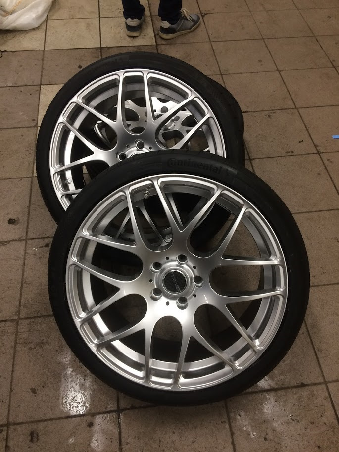 SportContact 6 мягче и сел на диск, практически легко. — Mazda 6 (2G) GH. Запчасти на фото: Continental ContiSportContact 6