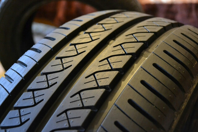 Yokohama A.Drive AA01 185/65 R14 — Lada Калина седан, 1,6 л, 2007 года ...