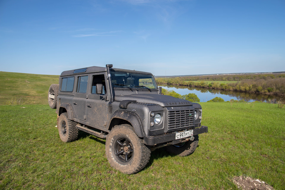 Land Rover Defender 1972 пустыня