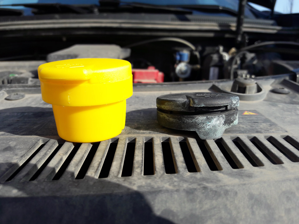 40. ( Замена Крышки Бачка Омывателя ) — Renault Logan (2G), 1,6 л, 2016 ...