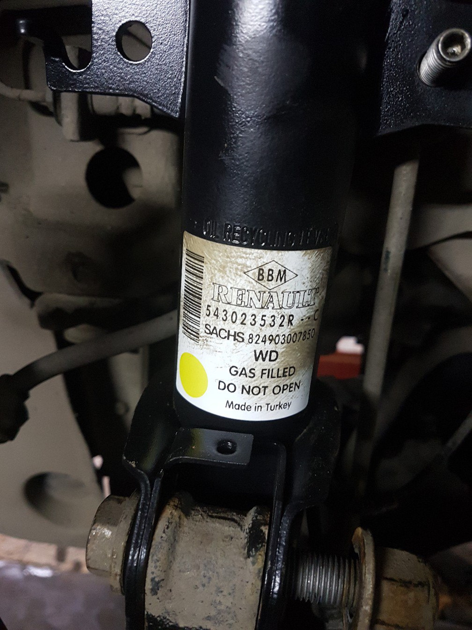 543023532R Амортизатор пер RENAULT | Запчасти на DRIVE2
