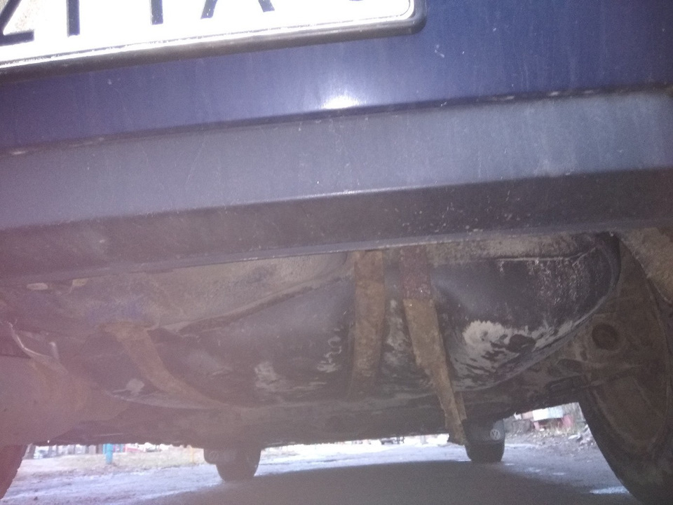 -78- Крепление топливного бака и последствия зим — Volkswagen Golf Mk3 ...