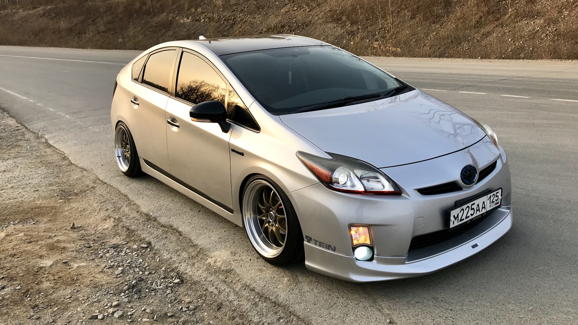 Toyota Prius (30) 1.8 гибридный 2010 | Stance Кар на DRIVE2