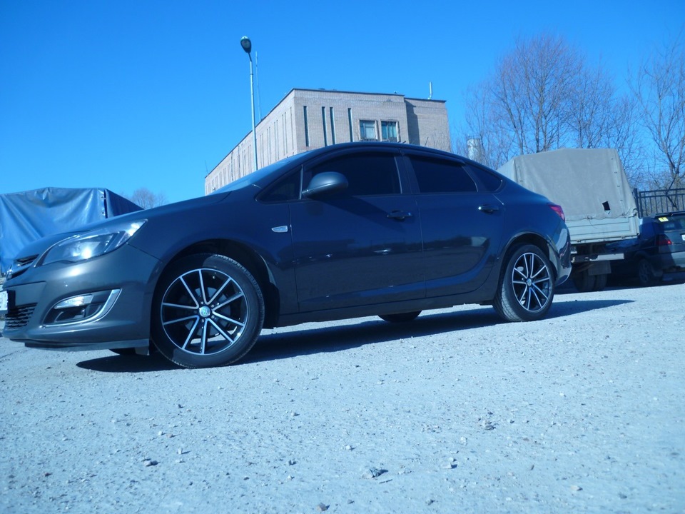 Диски N21 R17 5x105 7.5J 56.6 обуты. — Opel Astra J, 1,6 л, 2012 года ...