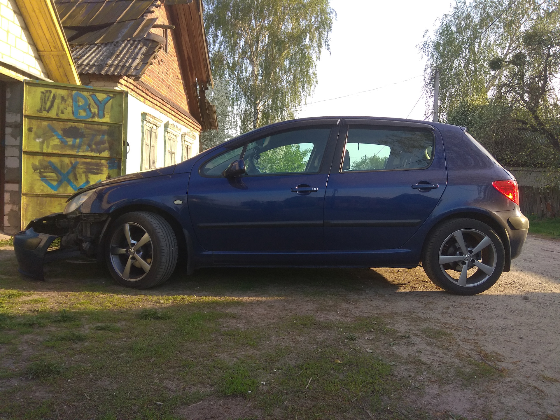 Замена конденсатора кондиционера — Peugeot 307, 2 л, 2003 года | своими ...