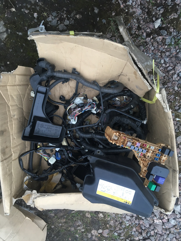 Реле Проводка под капотом jzx110. Б/у | 1 000 ₽ в городе Санкт ...