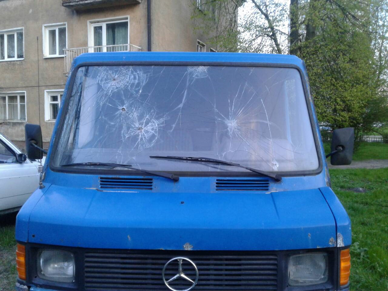 Мерседес бенц т80. Мерседес т80. Mercedes-Benz t1 600. Мерседес т1 хаки зеленый. Авито Мерседес т 80.