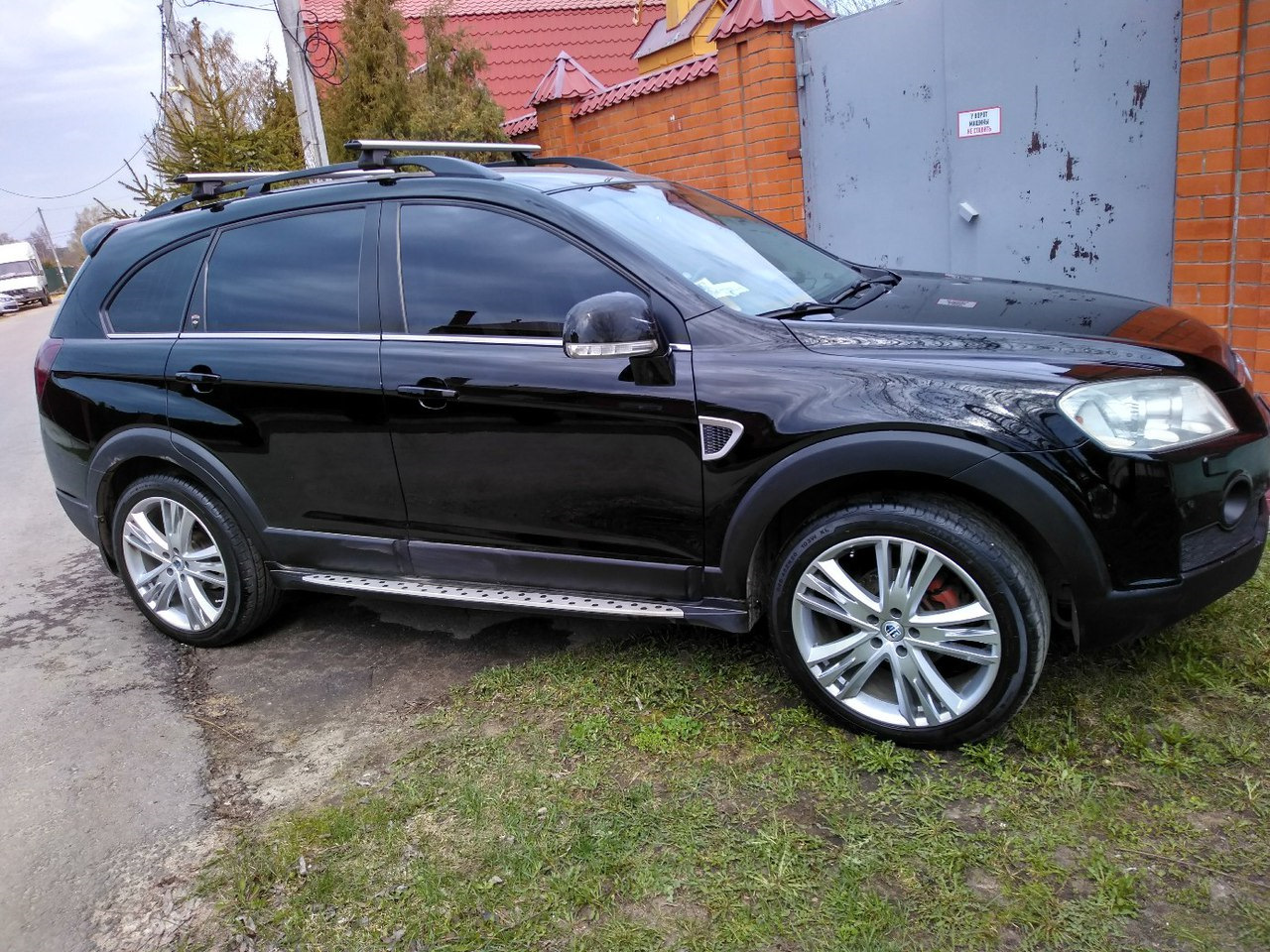 Chevrolet Captiva на 22 дисках